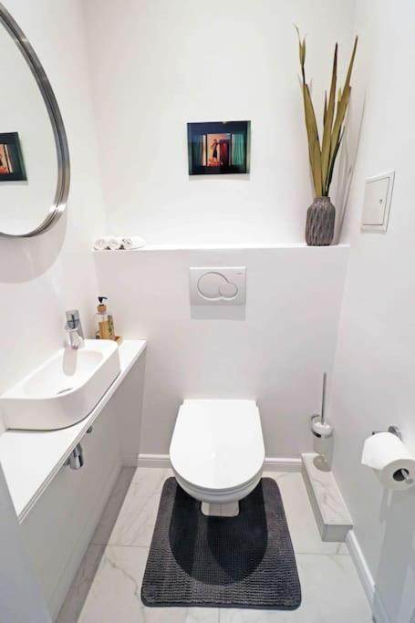Smart Apt Mit Balkon Am Augarten Park Naehe Zentrum Vienna Esterno foto